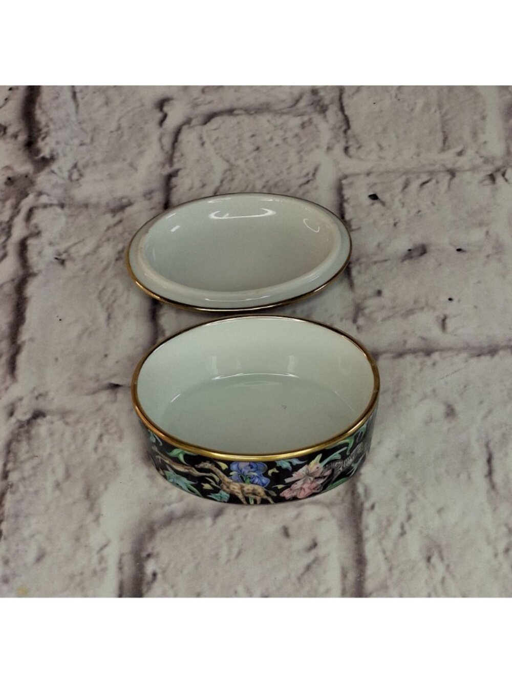 Franciscan Fine China Menagerie BK Oval Trinket Box Gold Trim by Jane St. Gaston - Picture 3 of 7
